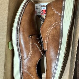 Steve Madden Tan Leather Oxfords men 8.5 BNIB
